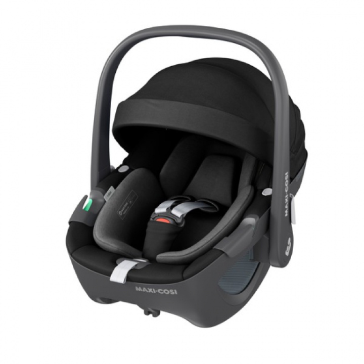 Maxi-Cosi Pebble 360 Essential Black i gruppen Bilstoler / Bilstoltype / Babybilstoler 0-1 år hos Köpbarnvagn (MACO8044672110)